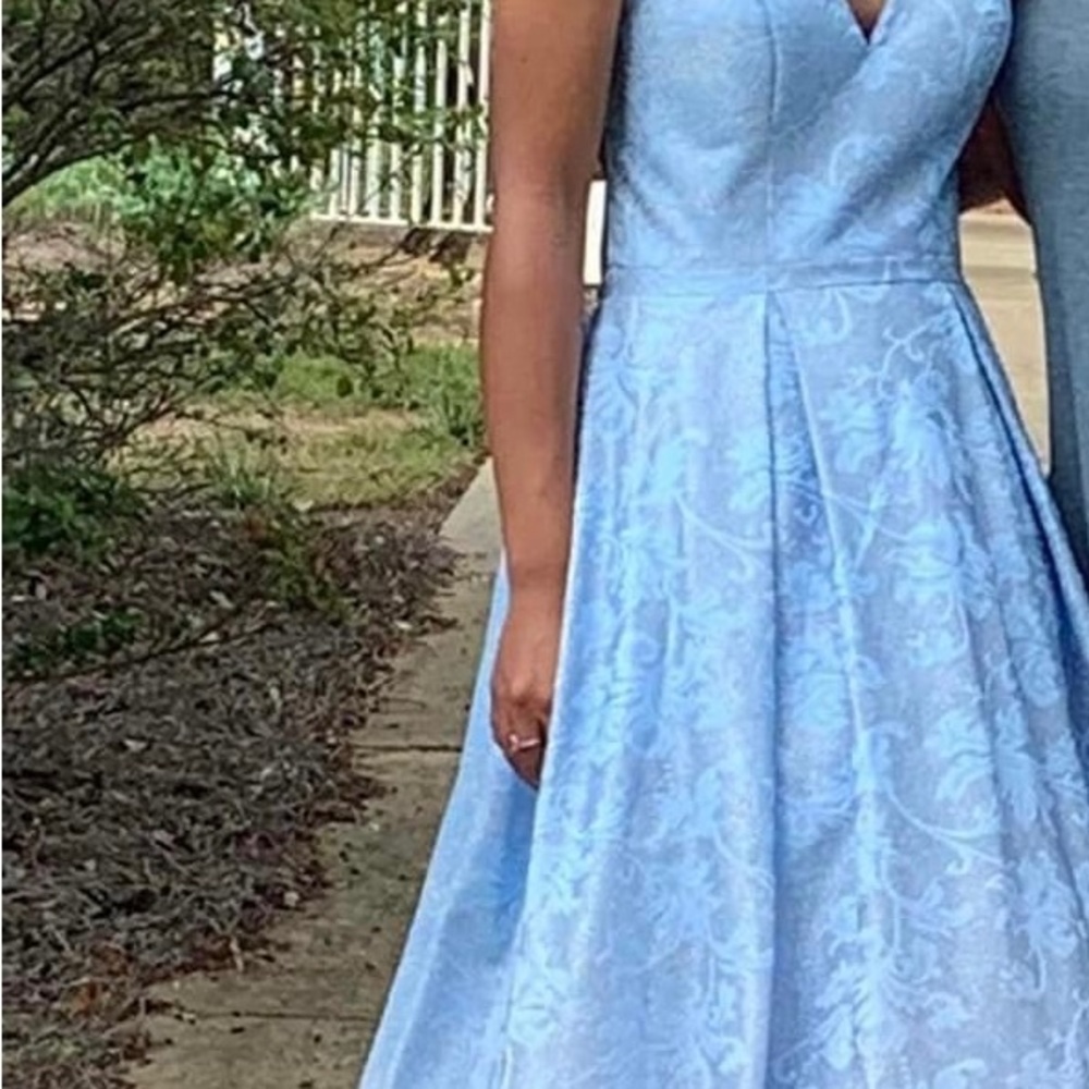Prom Dress - Picture 3 of 7